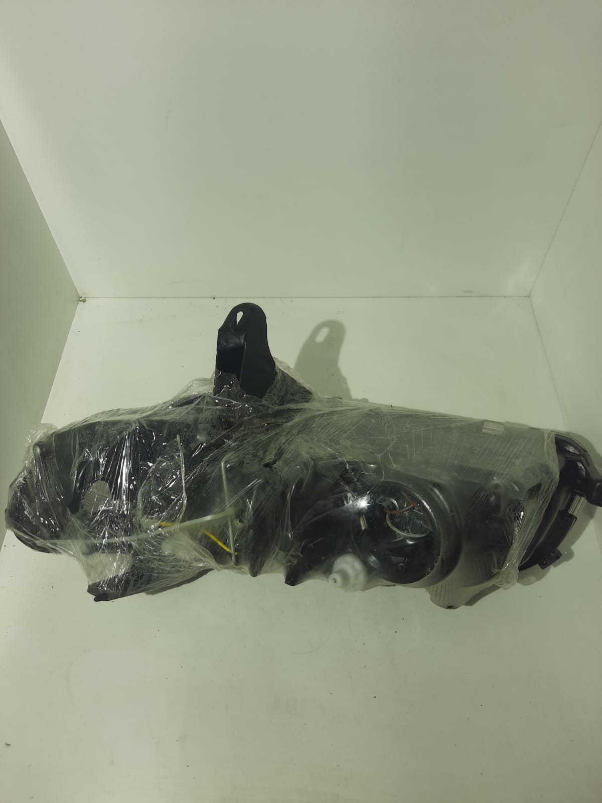 130014 (2) Faro Opel Omega delantero derecho 442-1115R-LD-EM